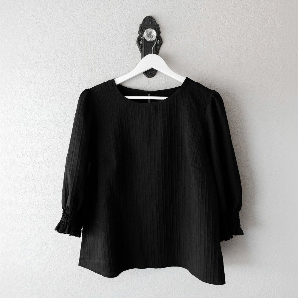 Shein Black Blouse Size Large – Textured Puff Sleeve Top with Smocked Cuffs